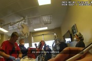 医生边手术边玩游戏，美国一男子接受白内障手术时不幸猝死